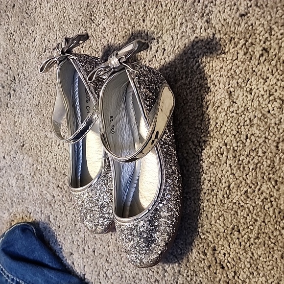 BoBo Angel silver shoes size 28 with velcro straps .. - Picture 5 of 7